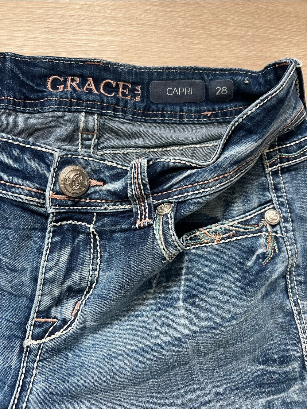 Grace Light Blue Capri Denim Jeans 28 Embroidered Pockets Pink Green/Teal - Picture 5 of 10